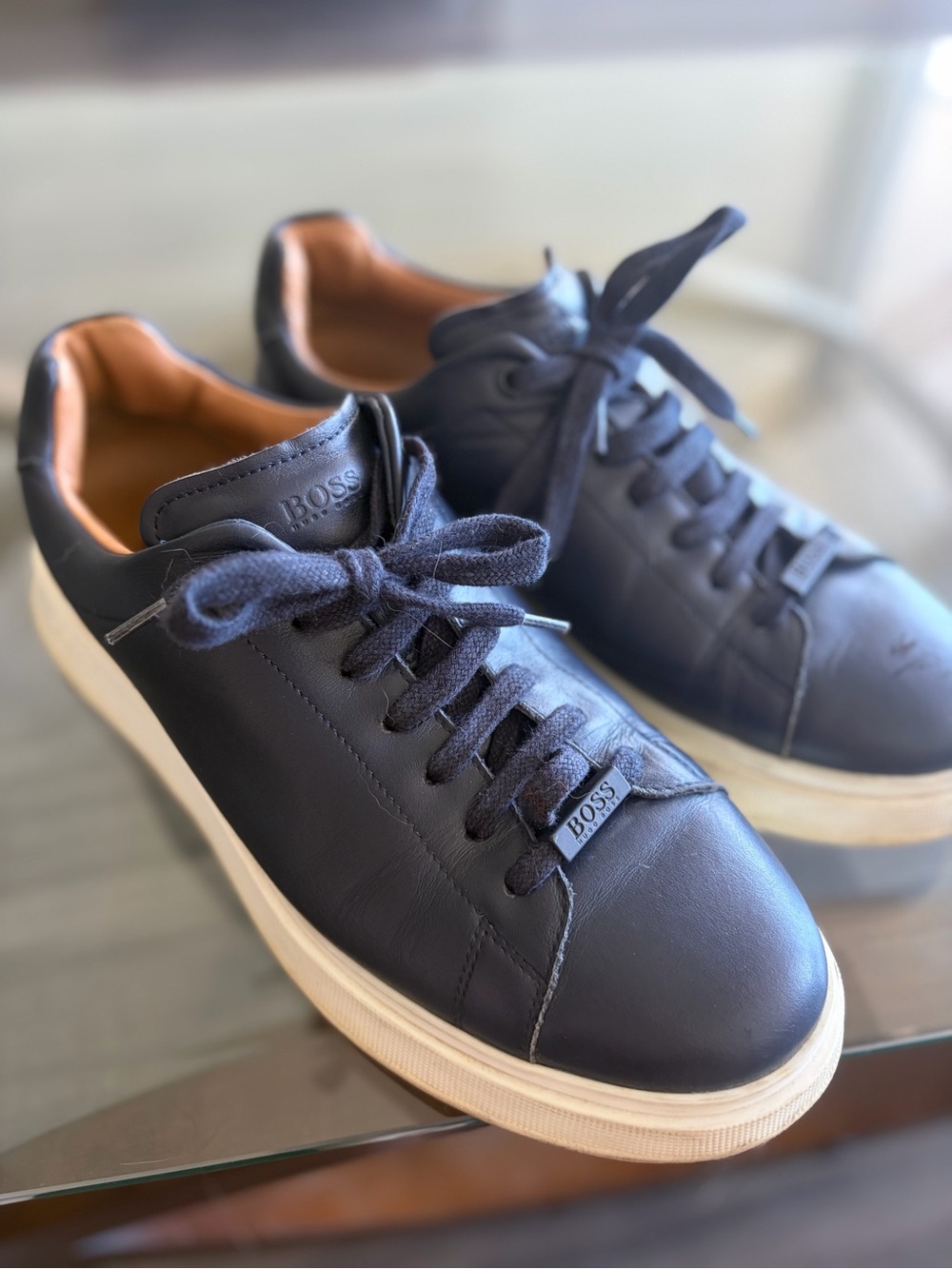 Hugo Boss Men’s Leather Sneakers Navy Blue White Sole size 9.5